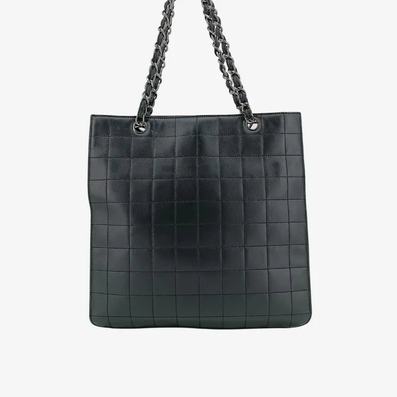 rb512-chanel-vintage-black-lambskin-chocolate-bar-tote-bag