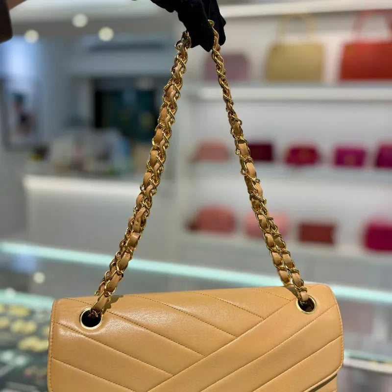 rc143-chanel-vintage-beige-lambskin-cross-stripe-flap-bag