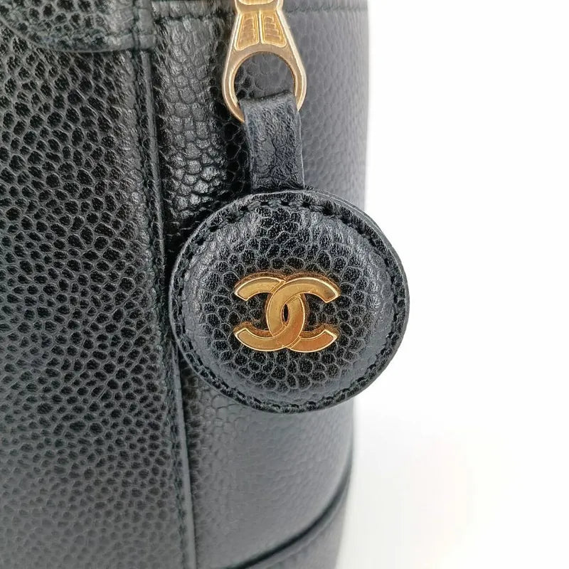 jt176-chanel-vintage-black-caviar-leather-cosmetic-bag