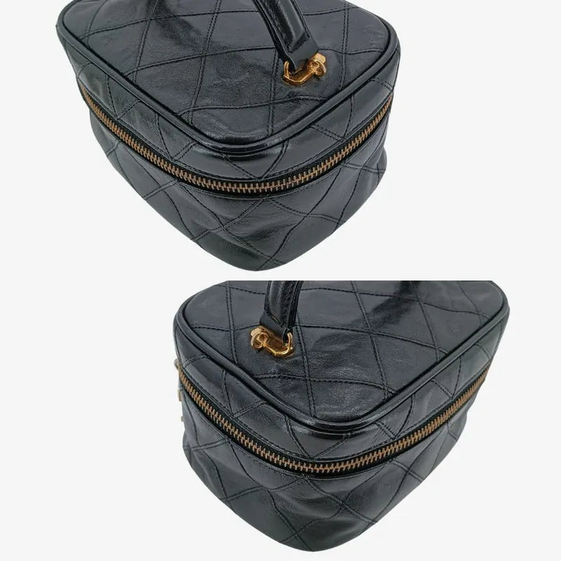 ju259-chanel-vintage-black-calfskin-quilted-vanity-bag