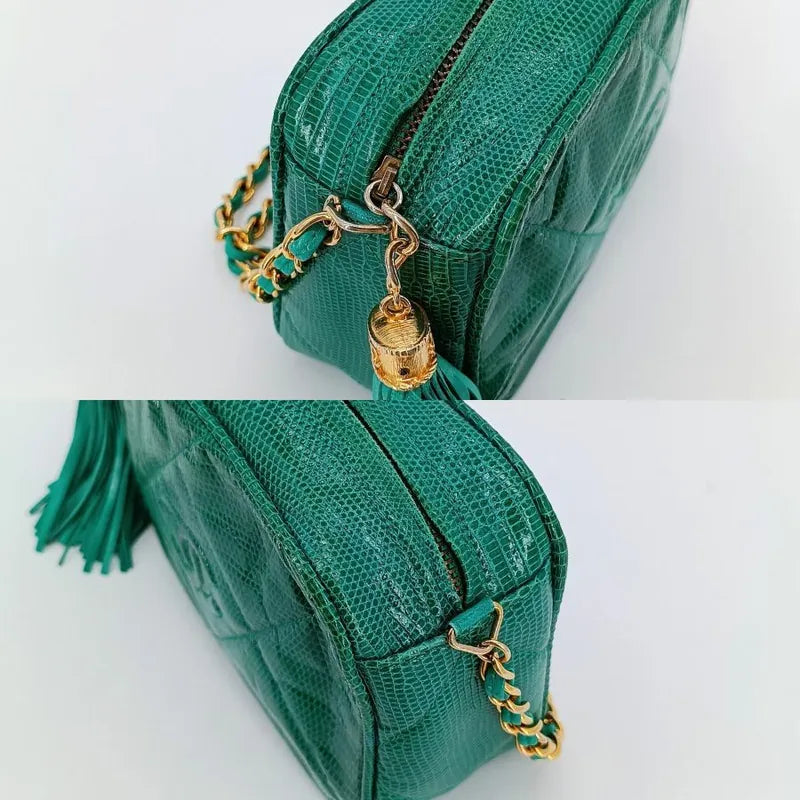 ra160-chanel-vintage-green-lizard-skin-tassel-camera-bag
