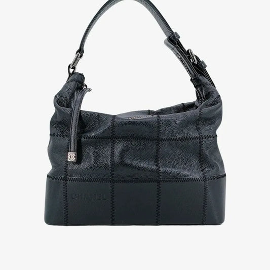 ra546-chanel-vintage-black-caviar-leather-chocolate-bar-handbag