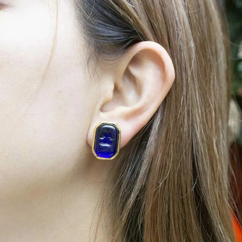 jr750-chanel-vintage-blue-glass-crystal-earrings