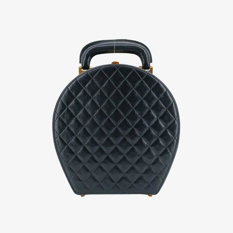 ra638-chanel-vintage-black-lambskin-quilted-vanity-case