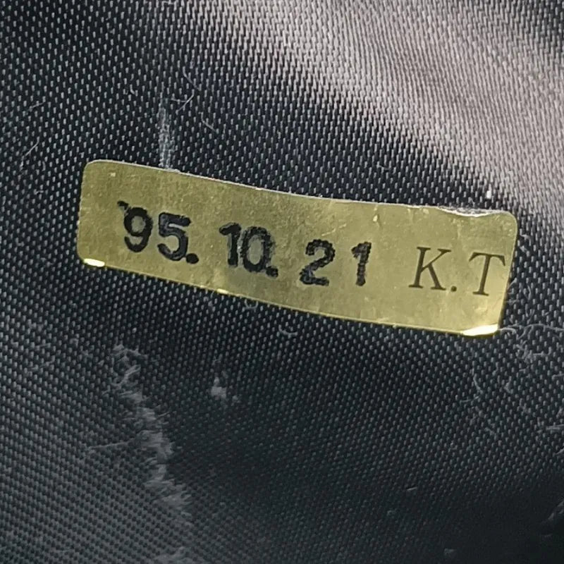 jt599-chanel-vintage-black-lambskin-tessel-camera-bag