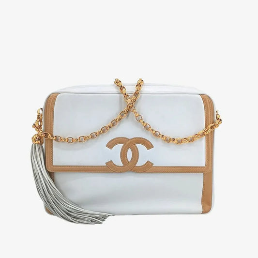 jt347-chanel-vintage-white-beige-lambskin-gold-chain-camera-bag
