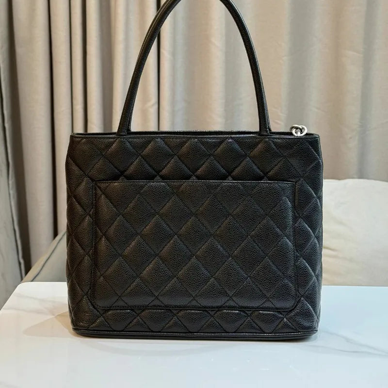 jw389-chanel-vintage-black-caviar-leather-1804-tote-bag