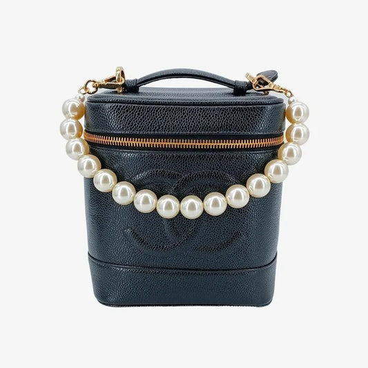 jt216-chanel-vintage-black-caviar-leather-cosmetic-bag