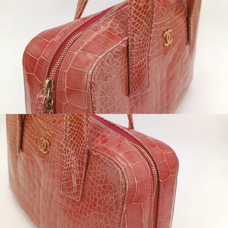 js600-chanel-vintage-pink-crocodile-skin-handbag