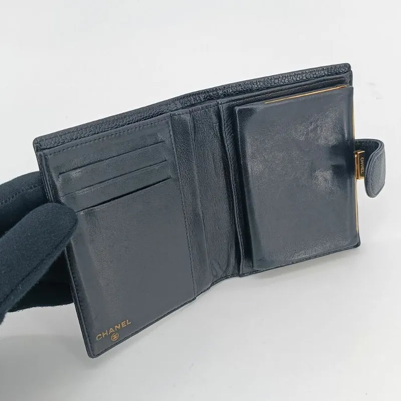 jt146-chanel-vintage-black-caviar-leather-wallet
