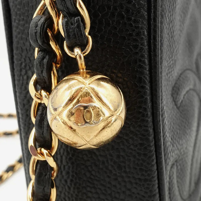 jq593-chanel-vintage-black-caviar-embossed-logo-camera-bag
