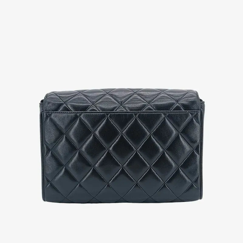 rb213-chanel-vintage-black-lambskin-quilted-flap-bag