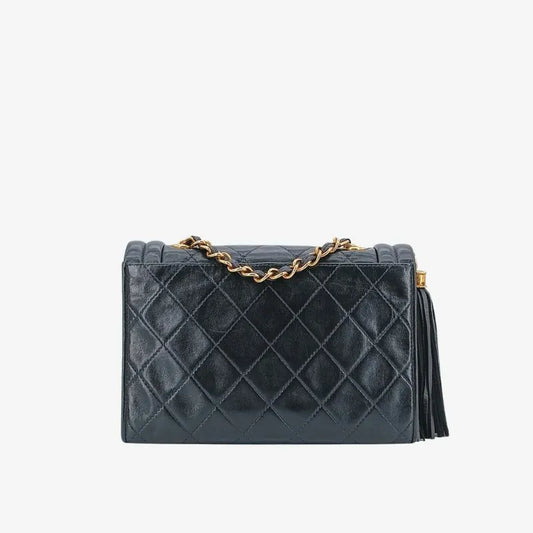 ra135-chanel-vintage-black-lambskin-quilted-flap-bag