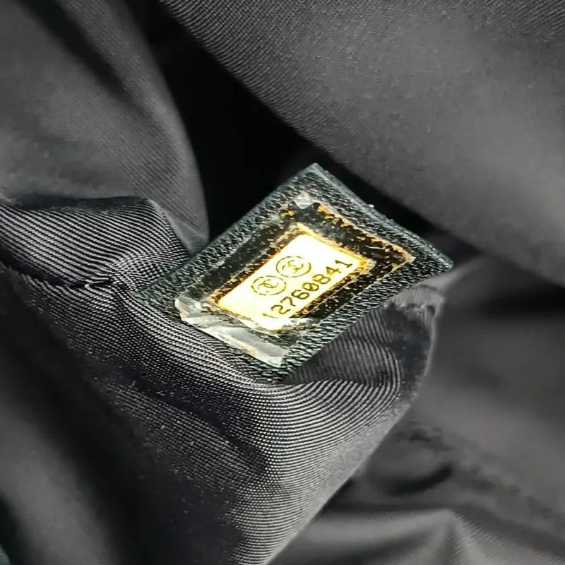 tk008-chanel-vintage-black-nylon-tote-bag