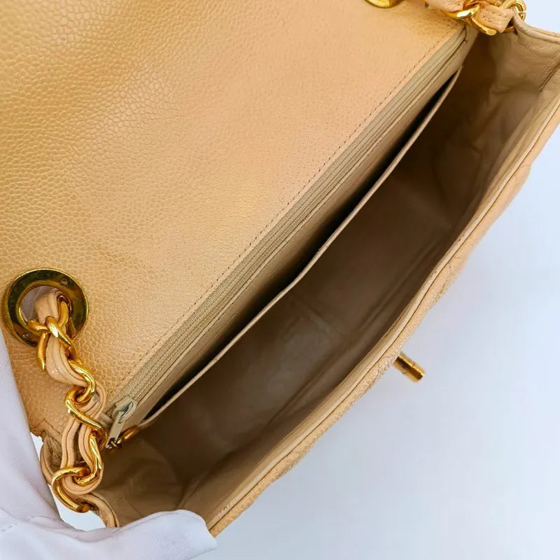 c468-chanel-vintage-beige-caviar-leather-big-cc-flap-bag