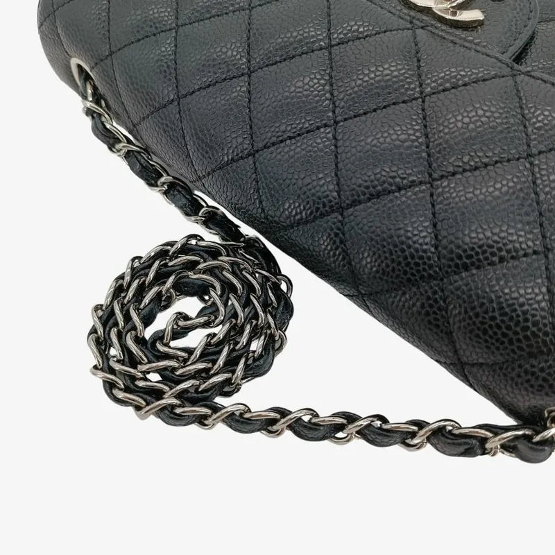 c506-chanel-vintage-black-caviar-leather-east-west-shoulder-bag