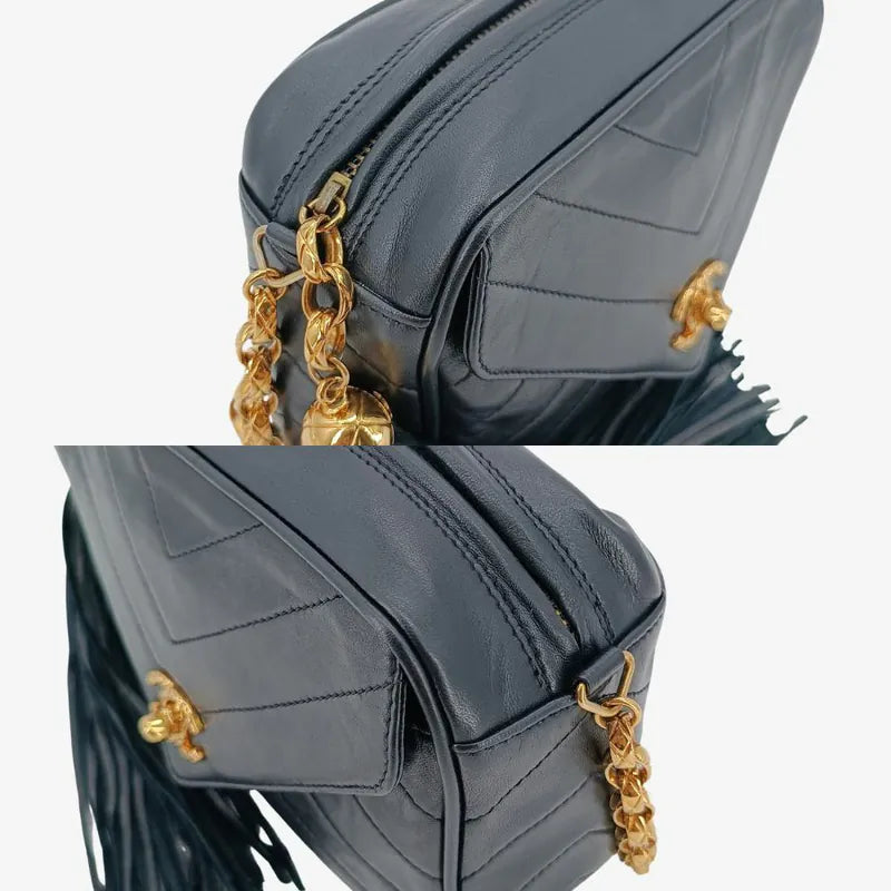 ju694-chanel-vintage-navy-lambskin-gold-chain-chevron-camera-bag