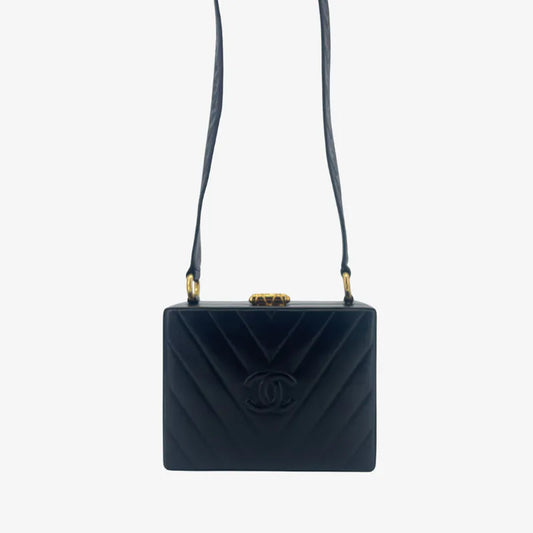 jw592-chanel-vintage-black-lambskin-chevron-box-bag