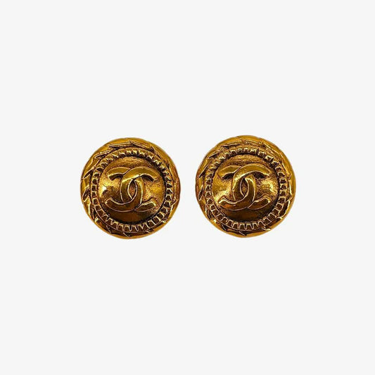 jw249-chanel-vintage-round-gold-plated-clip-on-earrings