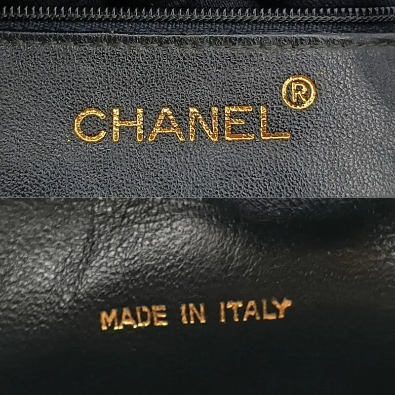 c437-chanel-vintage-black-lambskin-quilted-camera-bag