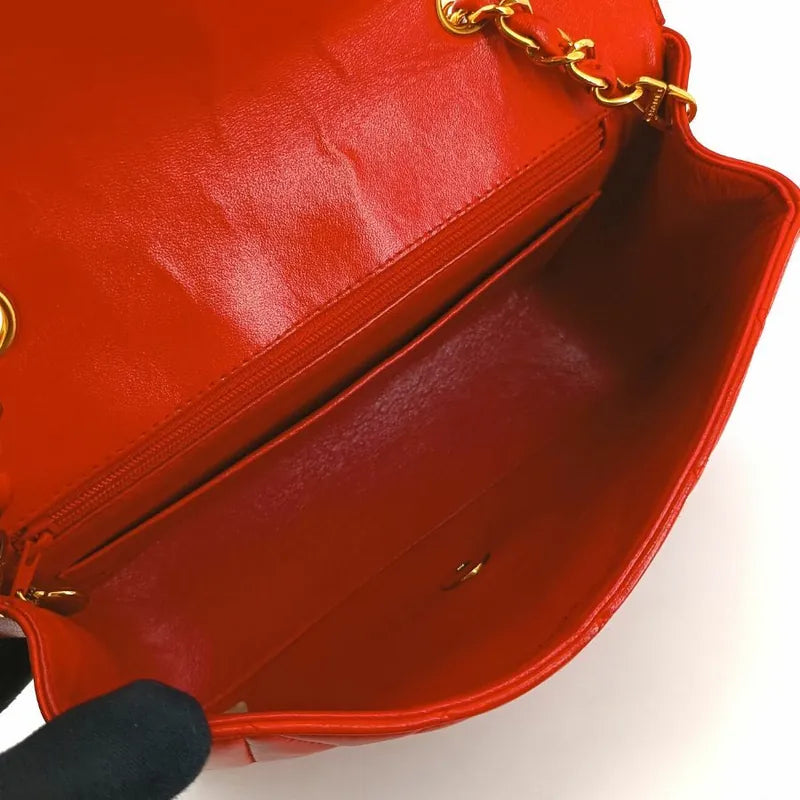 jt073-chanel-vintage-red-lambskin-22cm-diana-flap-bag