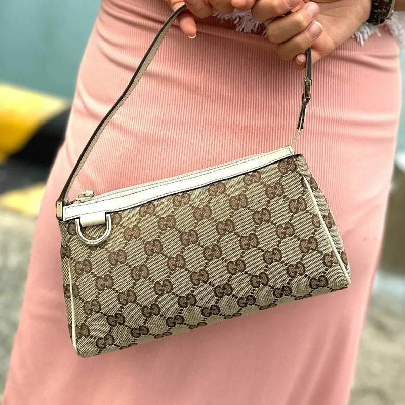 js942-gucci-brown-canvas-bag