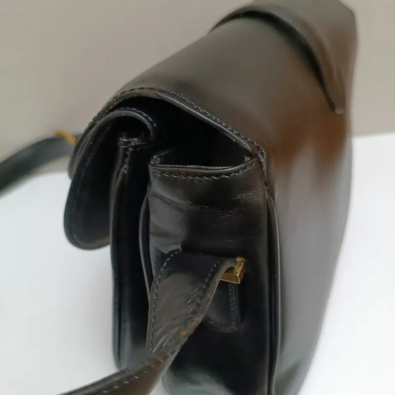 jw452-celine-vintage-black-box-leather-shoulder-bag