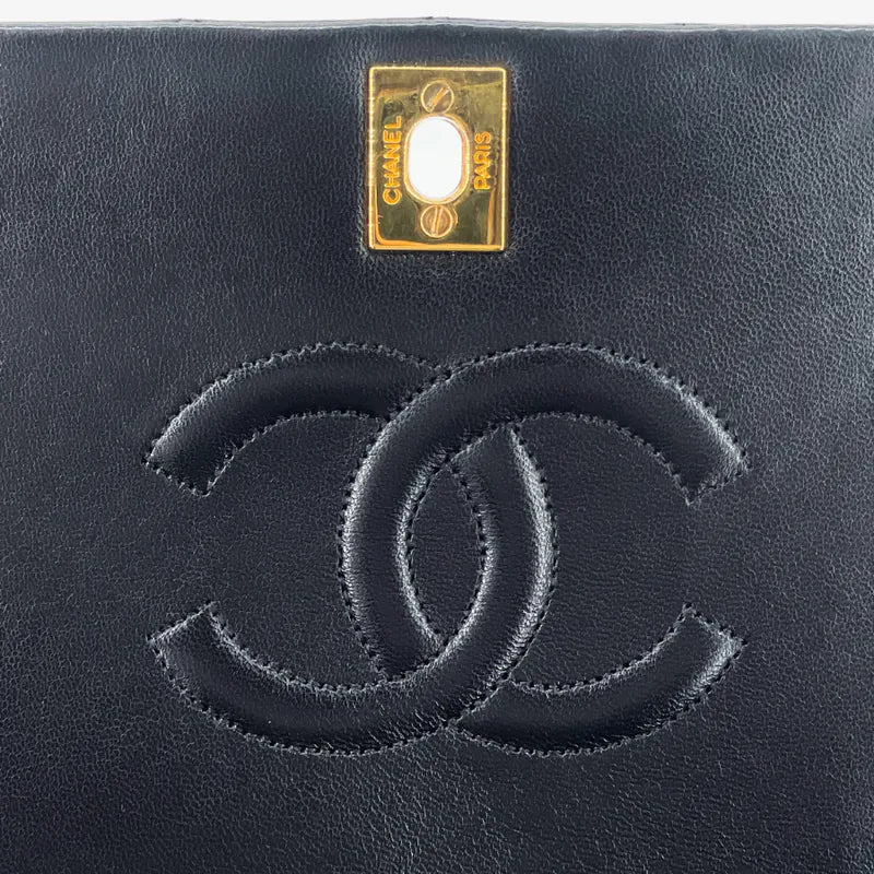c542-chanel-vintage-black-lambskin-full-flap-bag