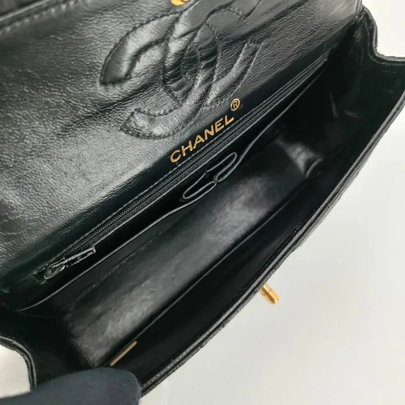 sh020-chanel-vintage-black-ostrichskin-23cm-classic-flap-bag