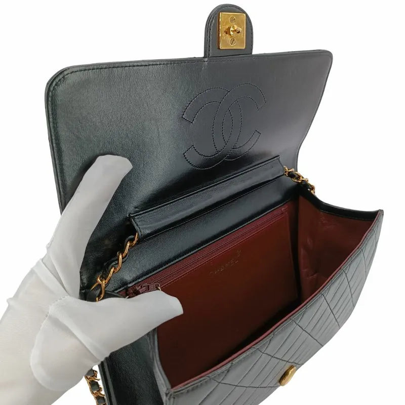 ra990-chanel-vintage-black-lambskin-quilted-flap-bag