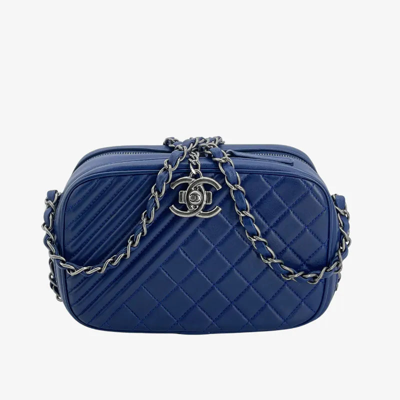 yu010-chanel-navy-quilted-lambskin-coco-boy-camera-case-bag