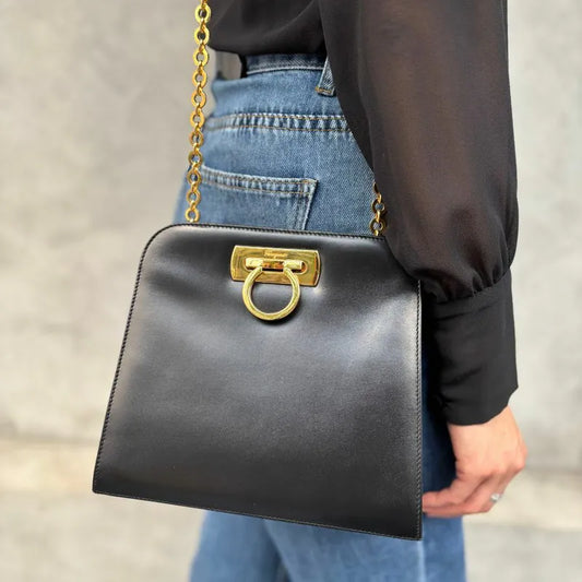 jw721-salvatore-ferragamo-vintage-black-box-leather-shoulder-bag