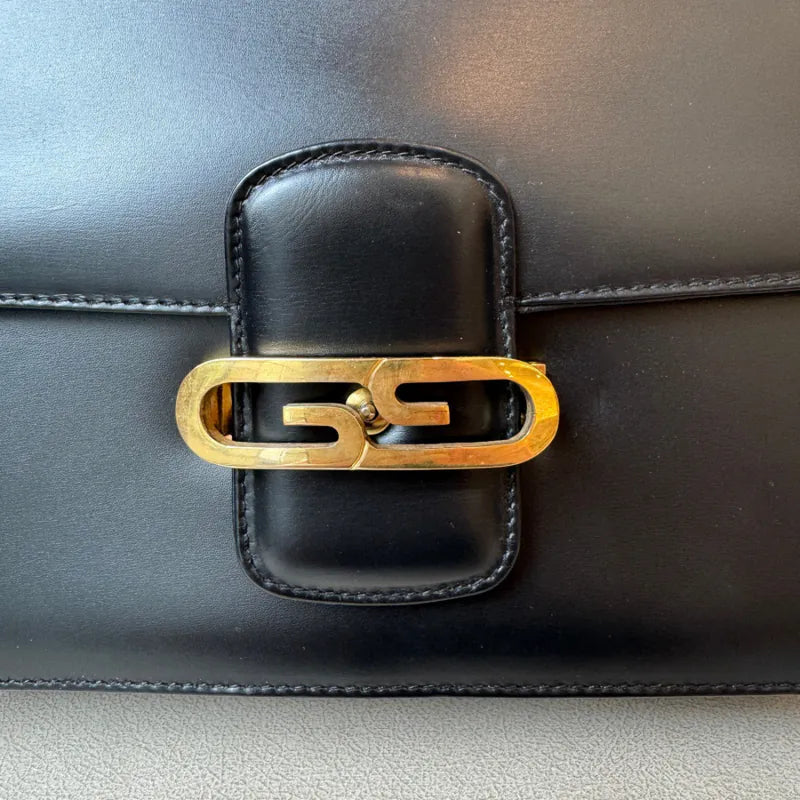 jw375-gucci-vintage-black-box-leather-shoulder-bag