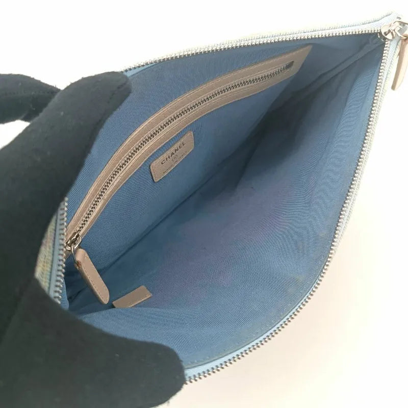 c308-chanel-blue-denim-quilted-clutch