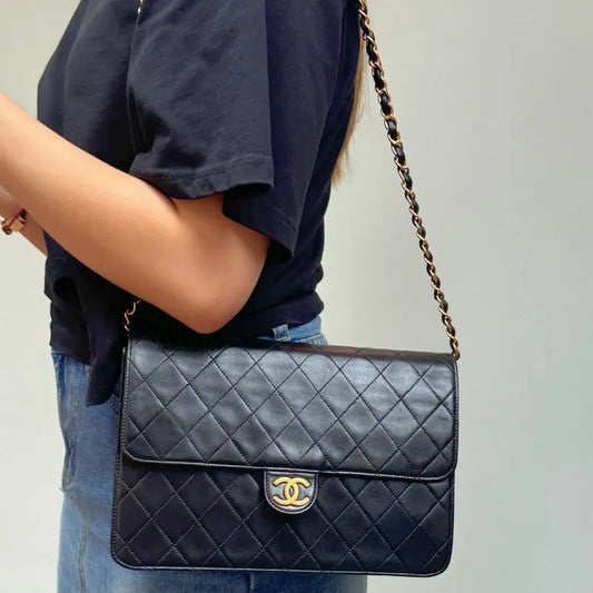 ra990-chanel-vintage-black-lambskin-quilted-flap-bag
