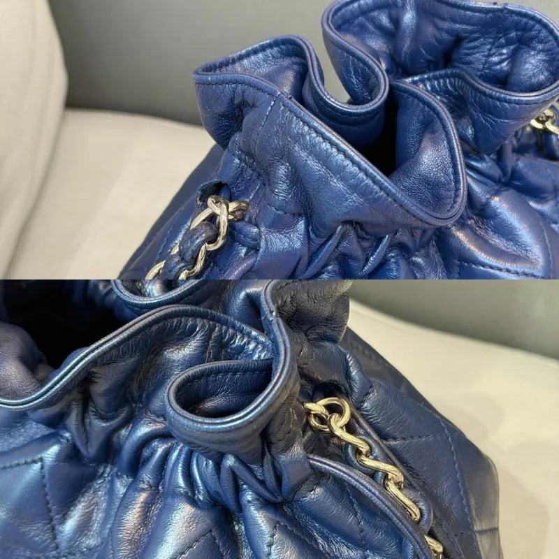 rc192-chanel-vintage-navy-lambskin-quilted-cc-logo-shoulder-bag