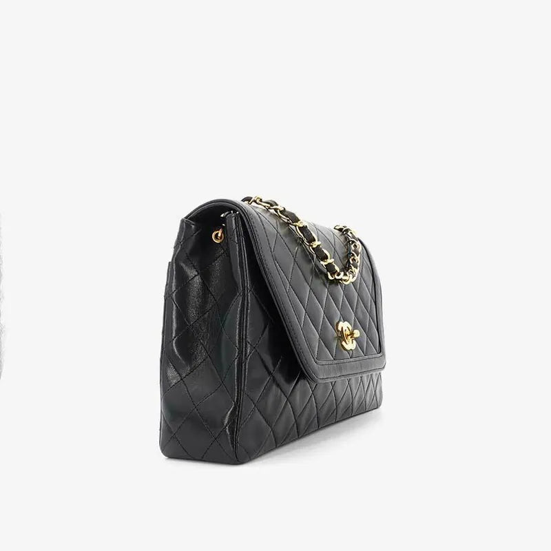jr928-chanel-vintage-black-lambskin-trapezoid-flap-bag