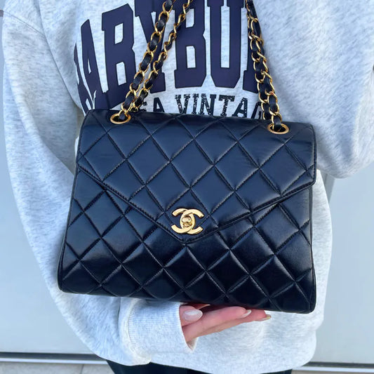 rb819-chanel-vintage-black-lambskin-quilted-flap-bag