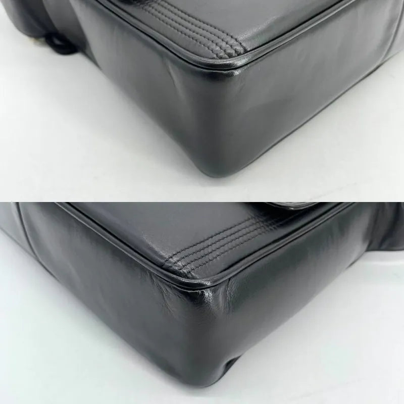 rc156-chanel-vintage-black-lambskin-camera-bag
