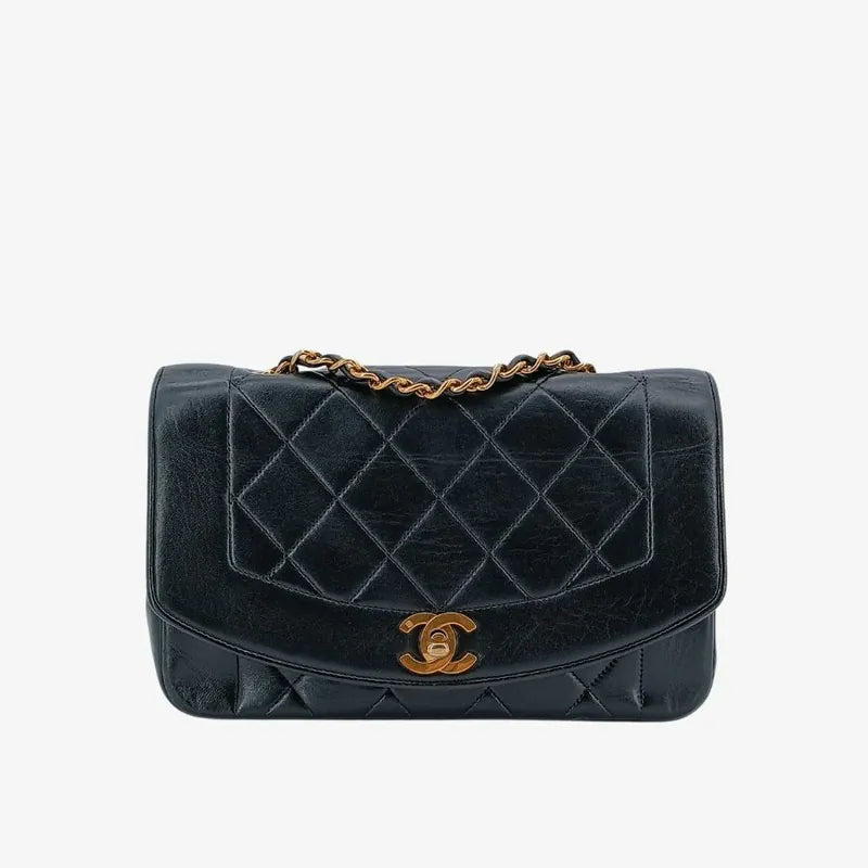 rb017-chanel-vintage-black-lambskin-22cm-diana-flap-bag