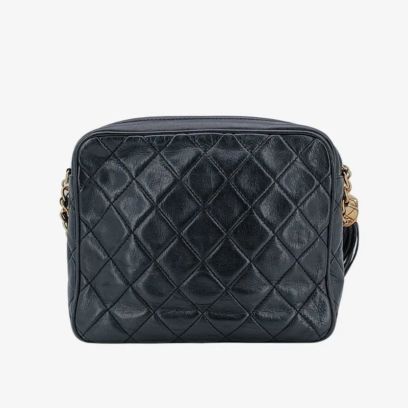 ra699-chanel-vintage-black-lambskin-quilted-camera-bag