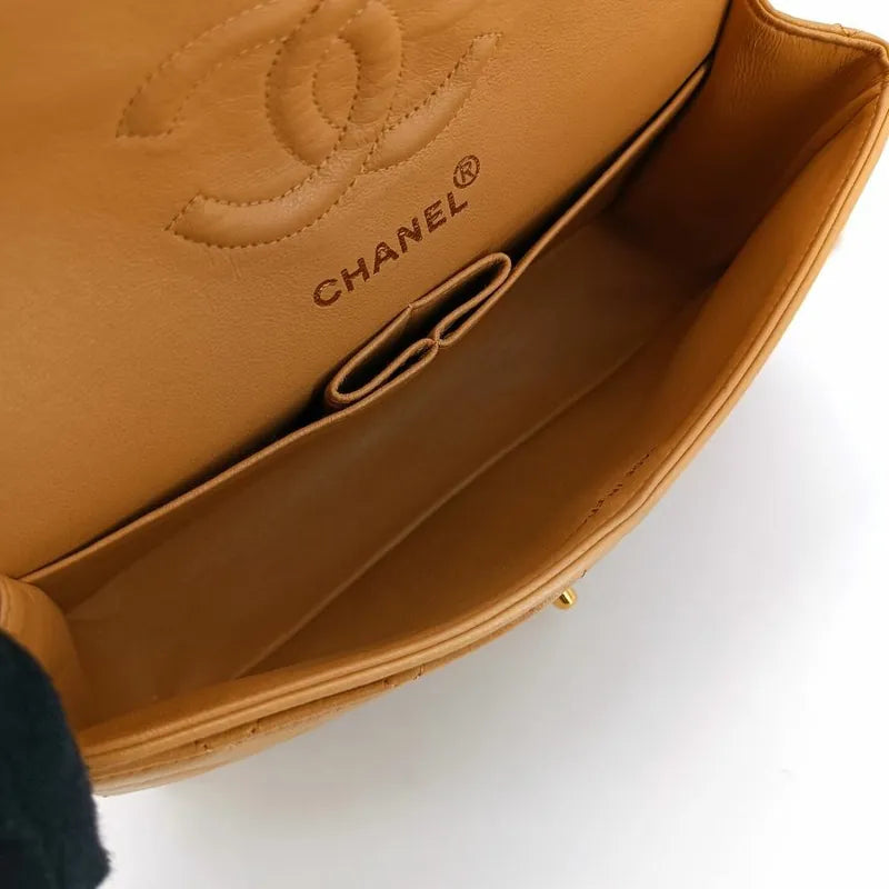 js455-chanel-vintage-beige-lambskin-23cm-classic-flap-bag