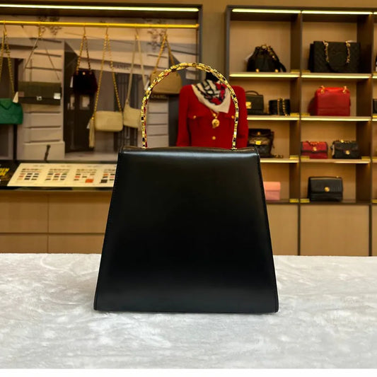 rc766-salvatore-ferragamo-vintage-black-leather-handbag