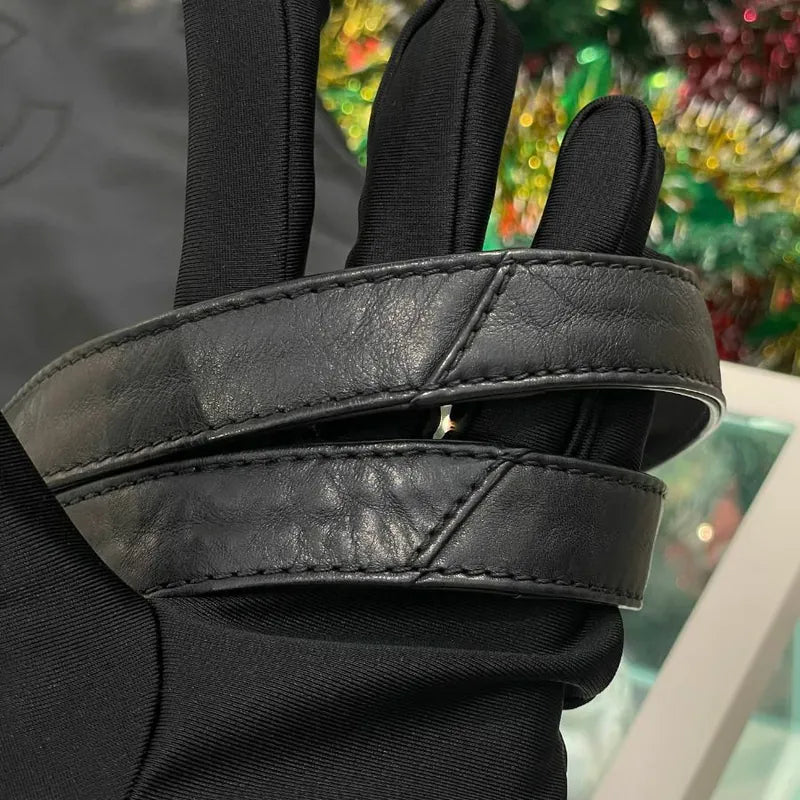 rc239-chanel-vintage-black-lambskin-embossed-logo-tote-bag