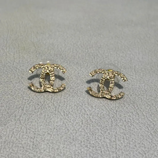 rc948-chanel-cc-logo-earrings