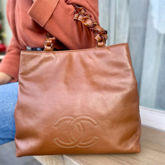 rc047-chanel-vintage-brown-lambskin-tortoiseshell-tote-bag