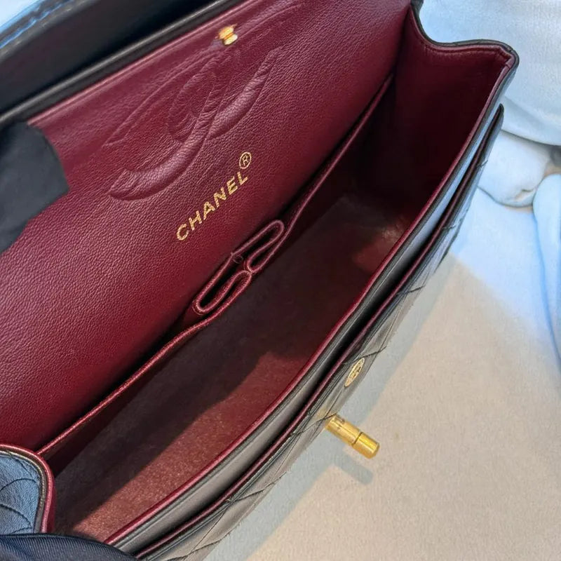 rc660-chanel-vintage-black-lambskin-25cm-classic-flap-bag