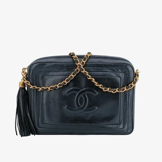 ra469-chanel-vintage-black-lambskin-tassel-camera-bag
