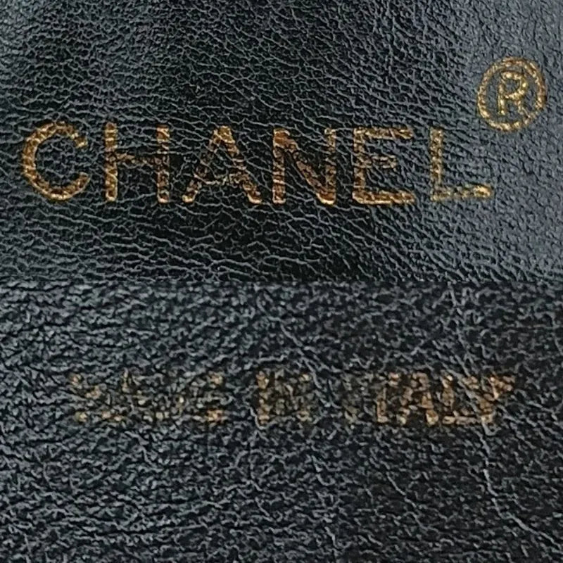 jah158-chanel-vintage-black-lambskin-tassels-gold-chain-camera-bag
