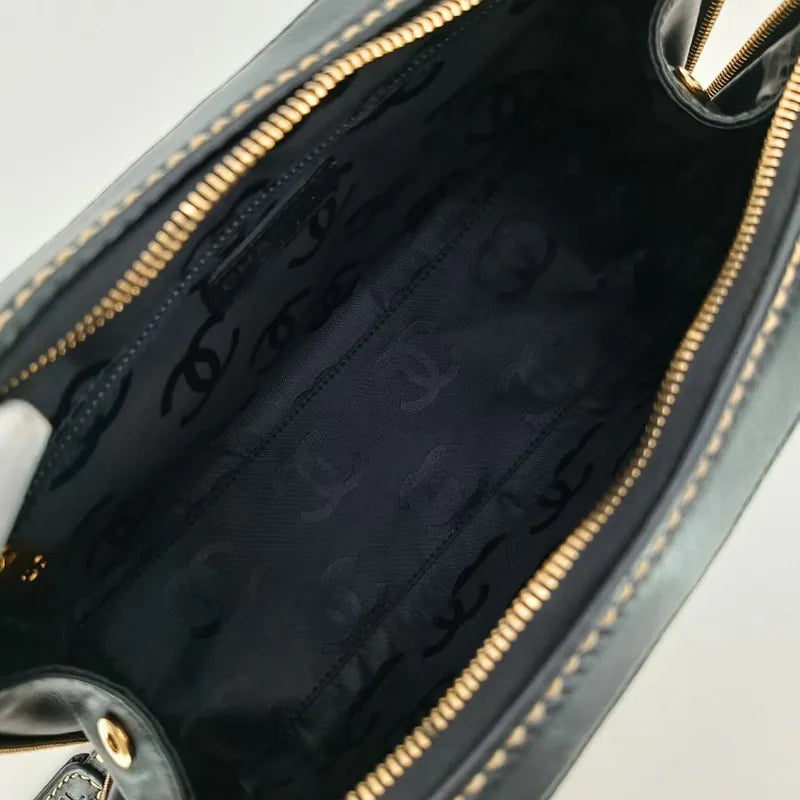 ra718-chanel-vintage-black-calfskin-wild-stitch-handbag